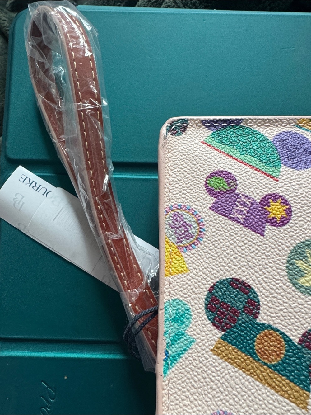 Dooney & Bourke White Multicolor Patterned Continental Wallet - Picture 2 of 6